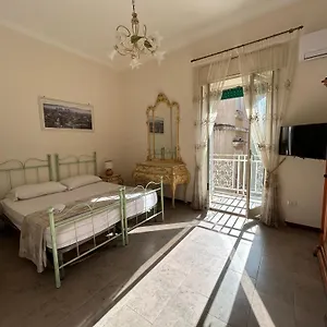 Casa Giulia Naples